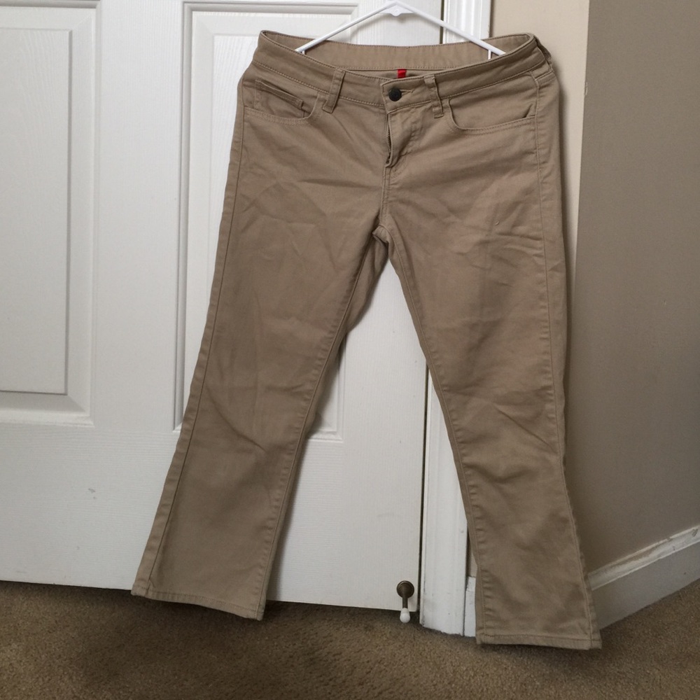 Uniqlo cropped flare cream jeans